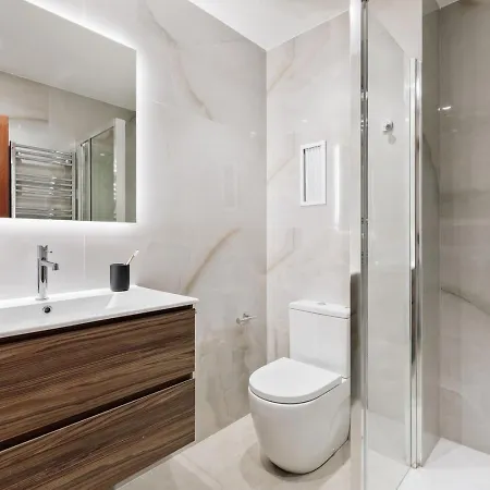 Iztapa - 4 Bedrooms In Eixample Esquerra