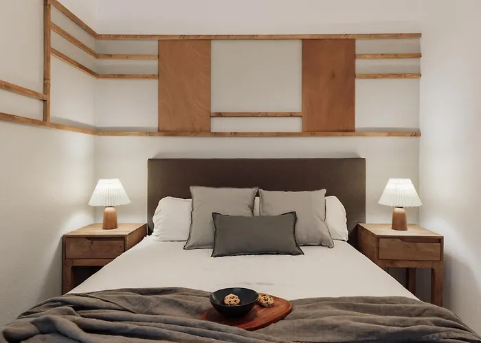 דירה Iztapa - 4 Bedrooms In Eixample Esquerra ברצלונה