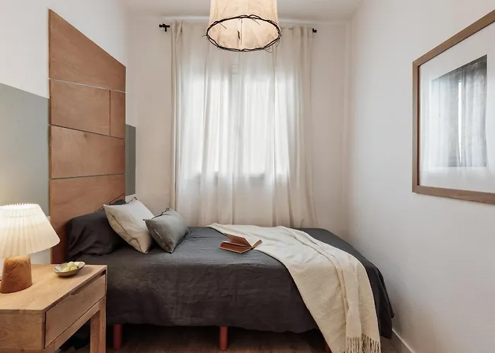 Iztapa - 4 Bedrooms In Eixample Esquerra